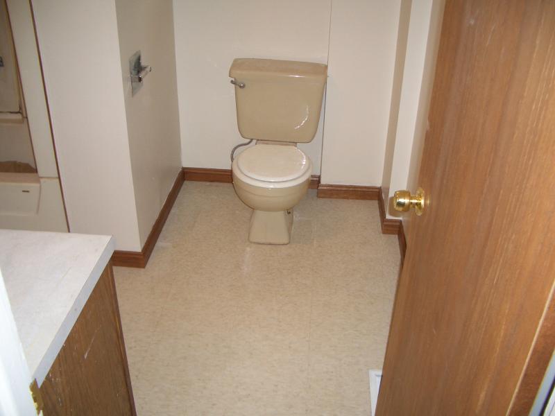 RENTAL PROPERTY BATHROOM FLOOR